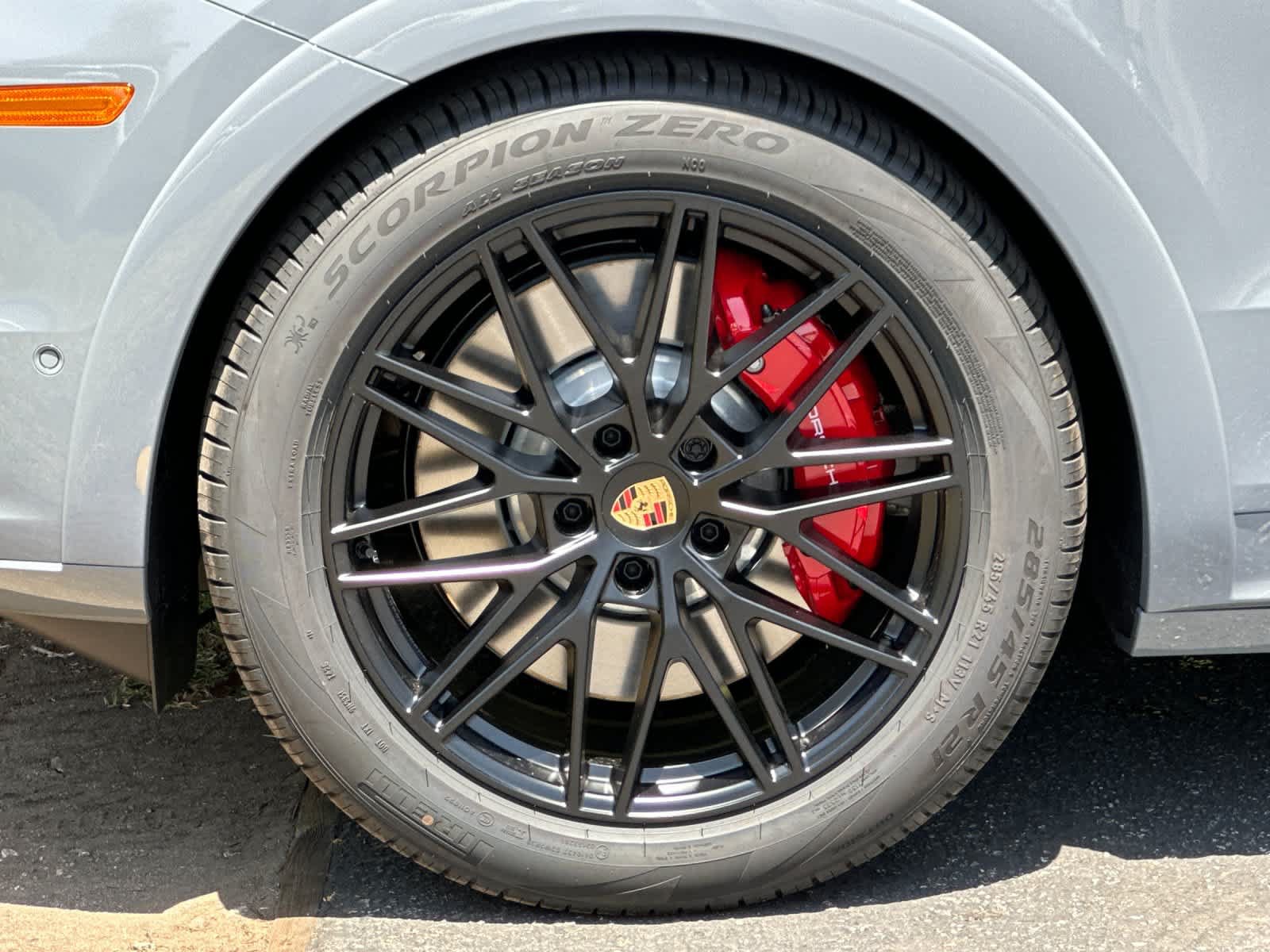 New 2026 Porsche Cayenne GTS AWD/4WD image 31