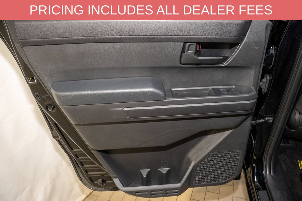 Used 2024 Toyota Tacoma SR5 AWD/4WD image 8