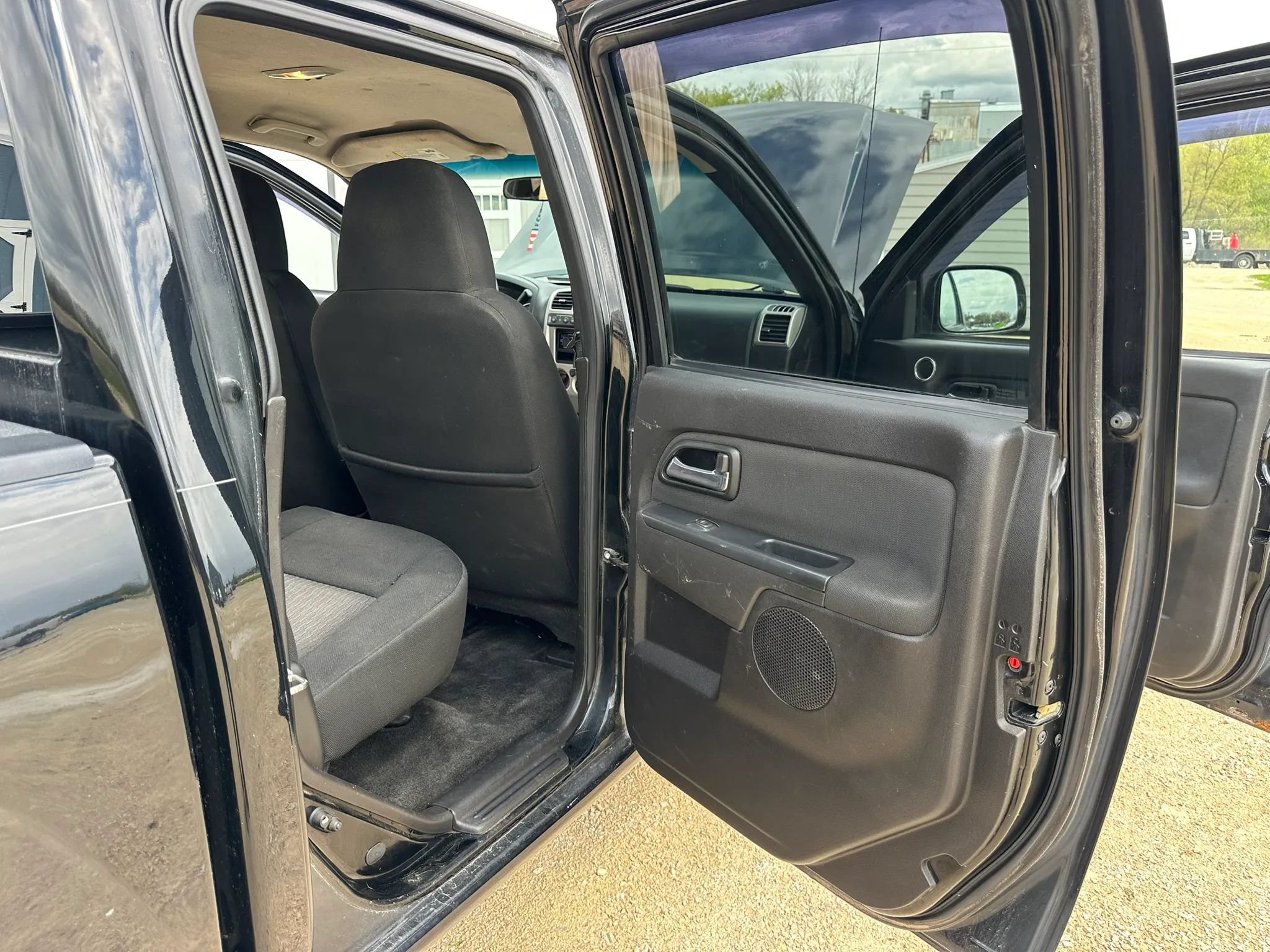 Used 2010 Chevrolet Colorado LT AWD/4WD image 12