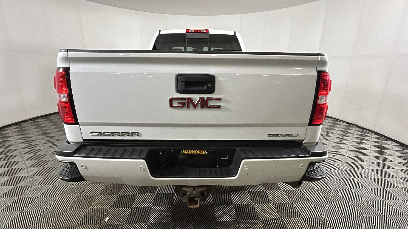 Used 2015 GMC Sierra 3500 Denali AWD/4WD image 3