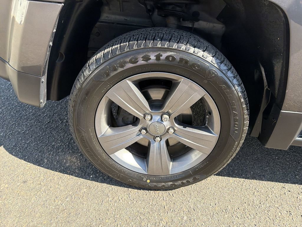 Used 2015 Jeep Patriot High Altitude image 28