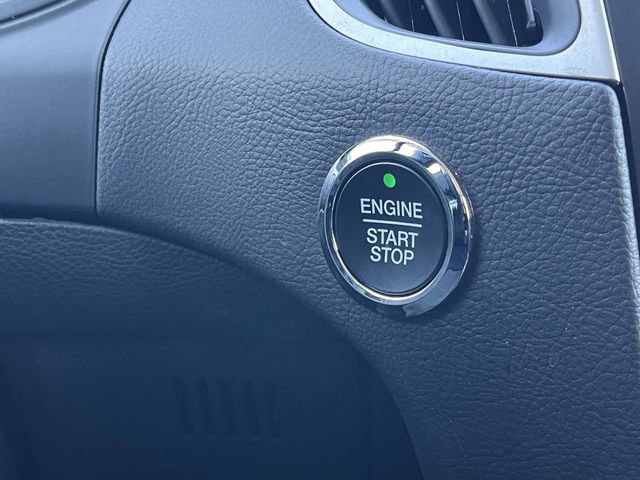 Used 2024 Ford Edge SEL image 32