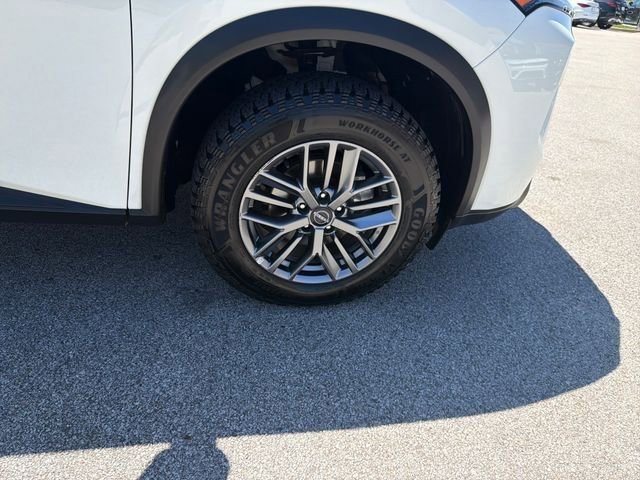 Used 2024 Nissan Rogue S AWD/4WD image 43