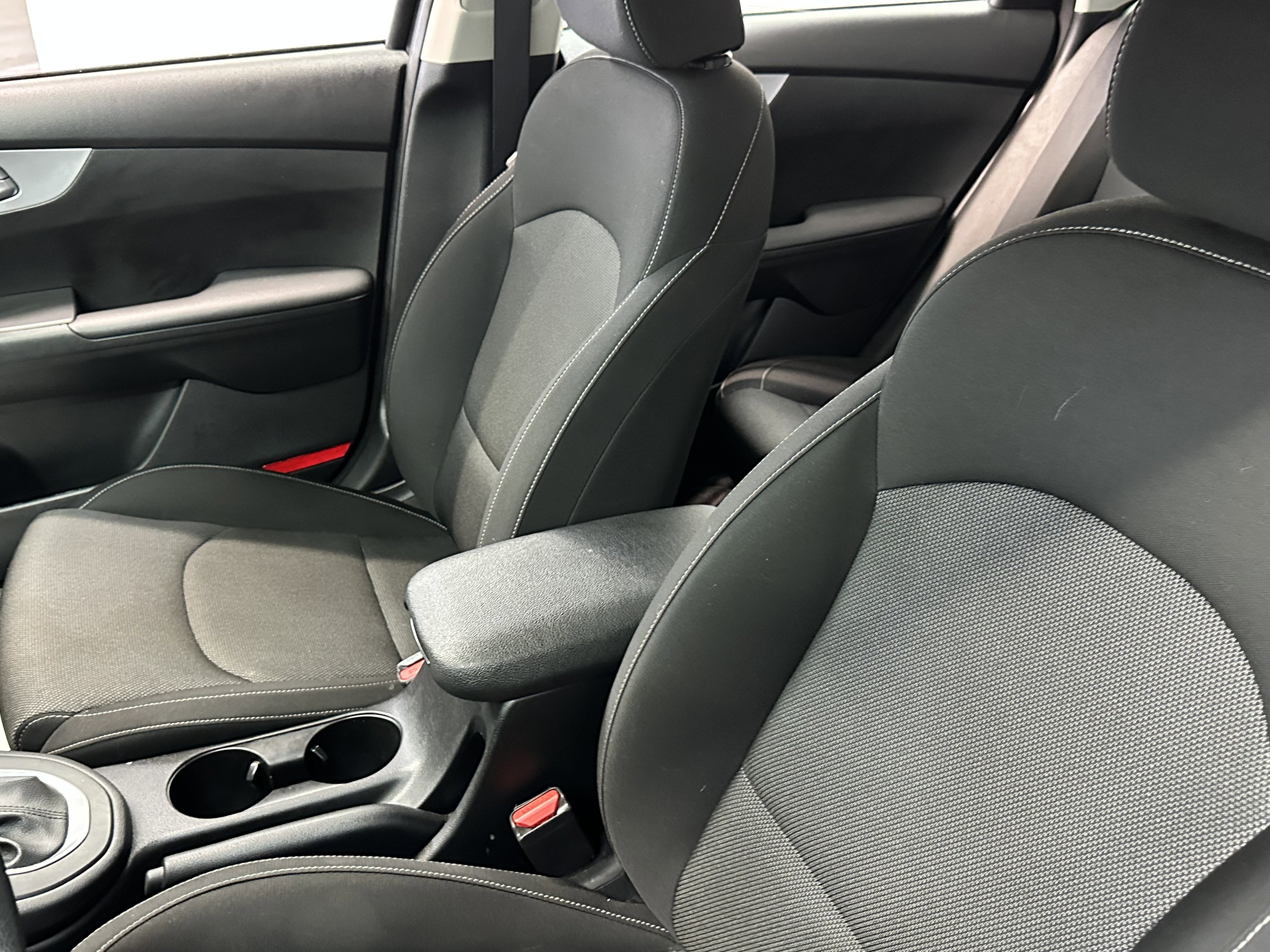 Used 2024 Kia Forte LXS image 16