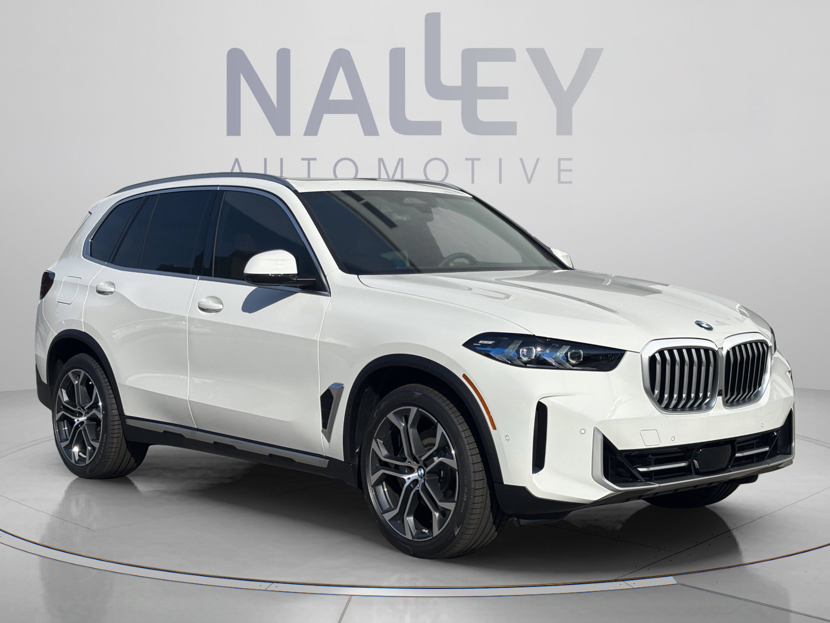 Used 2026 BMW X5 xDrive40i w/ Climate Comfort Package AWD/4WD image 5