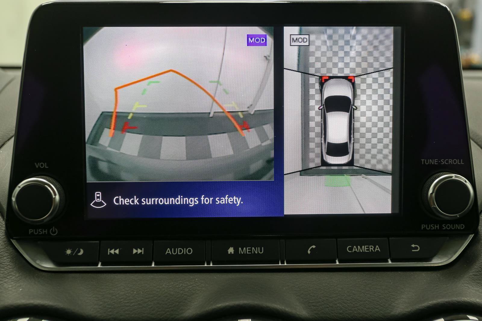 Used 2020 Nissan Sentra SR w/ Premium Package FWD image 29