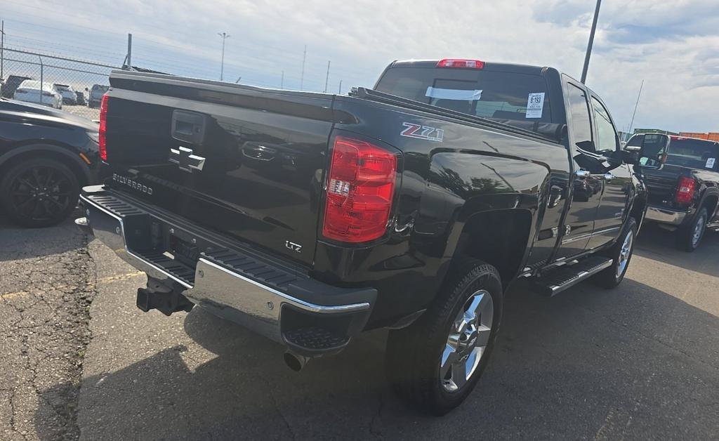 Used 2017 Chevrolet Silverado 2500 LTZ w/ Vortec Plus Package AWD/4WD image 6