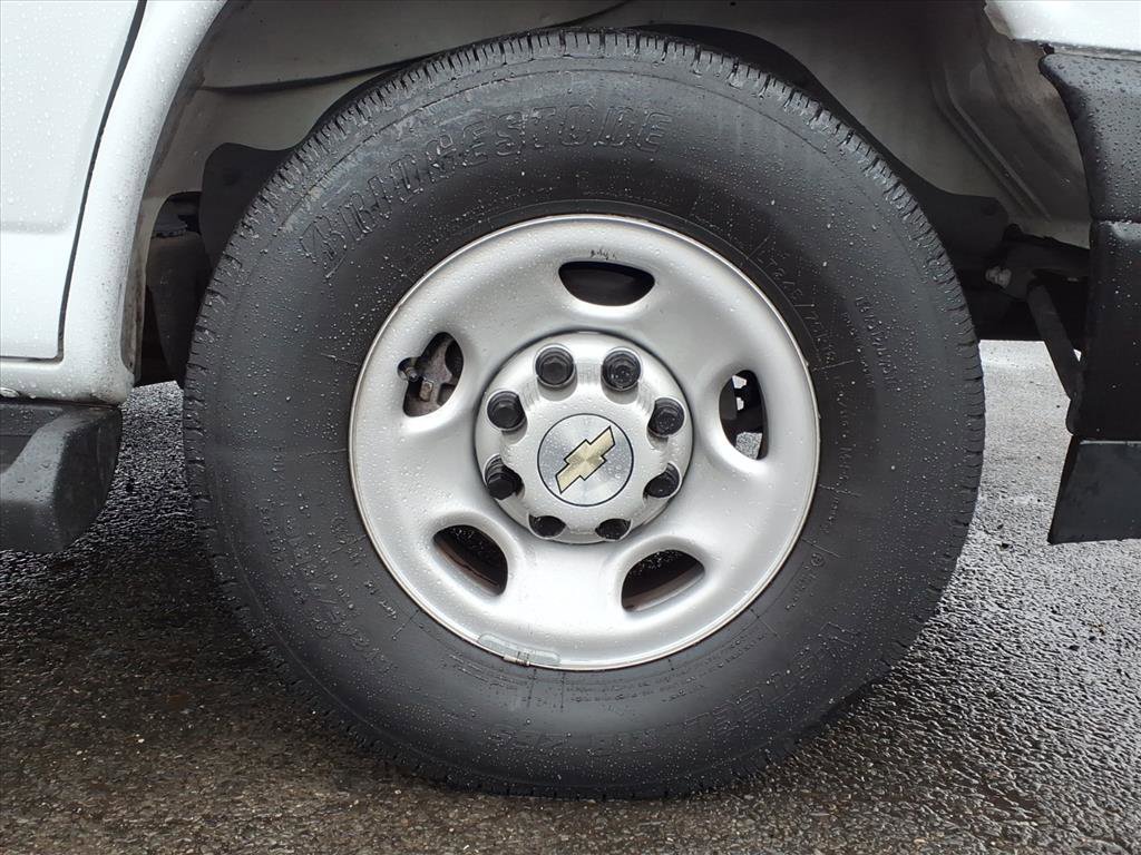 Used 2023 Chevrolet Express 3500 LS image 8