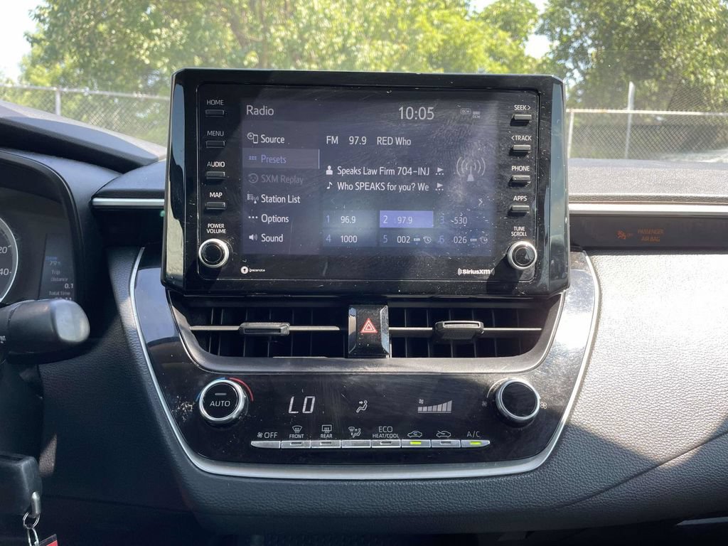 Used 2022 Toyota Corolla LE FWD image 36