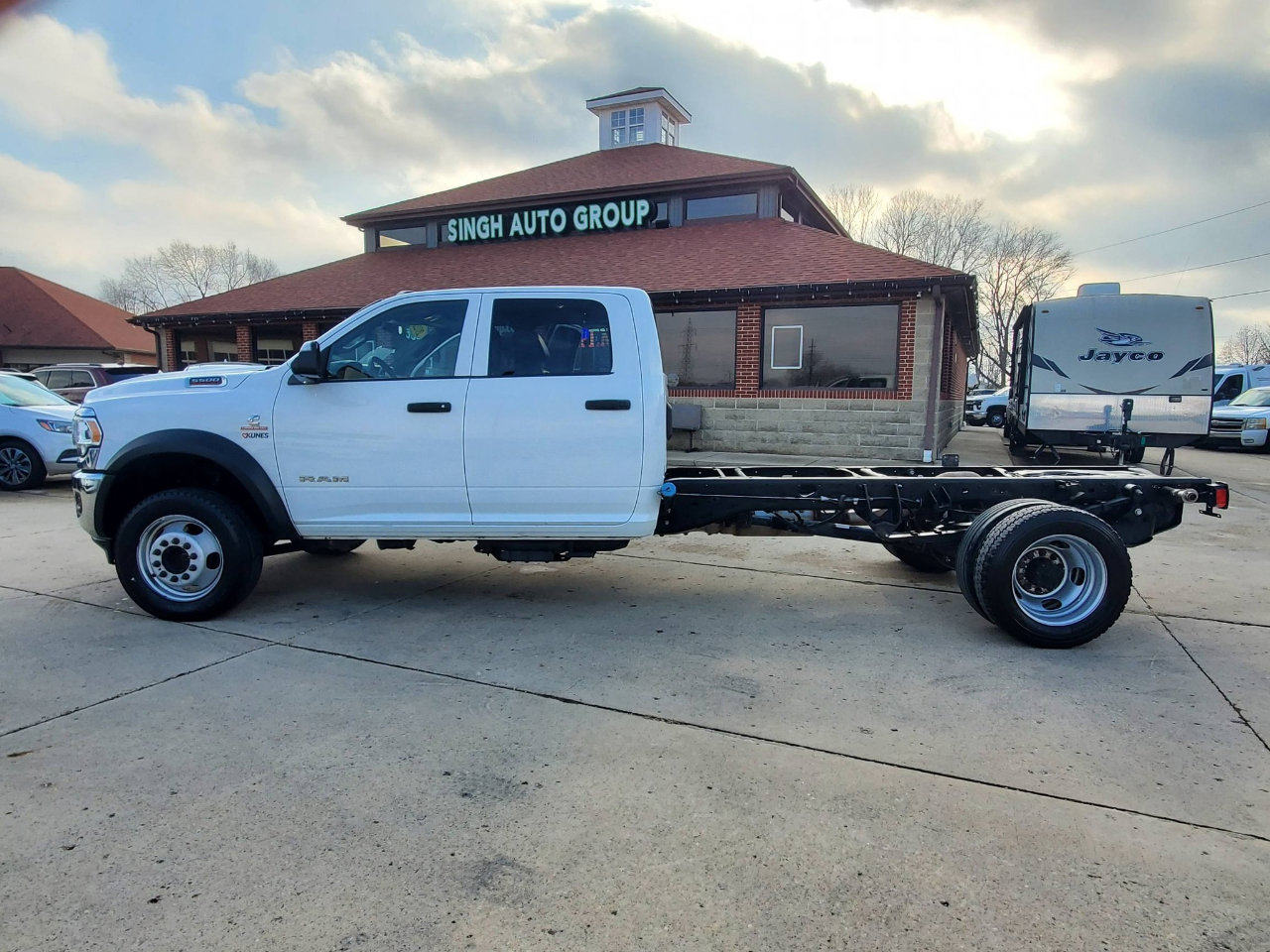 Used 2022 RAM 5500 Tradesman w/ Chrome Appearance Group image 5