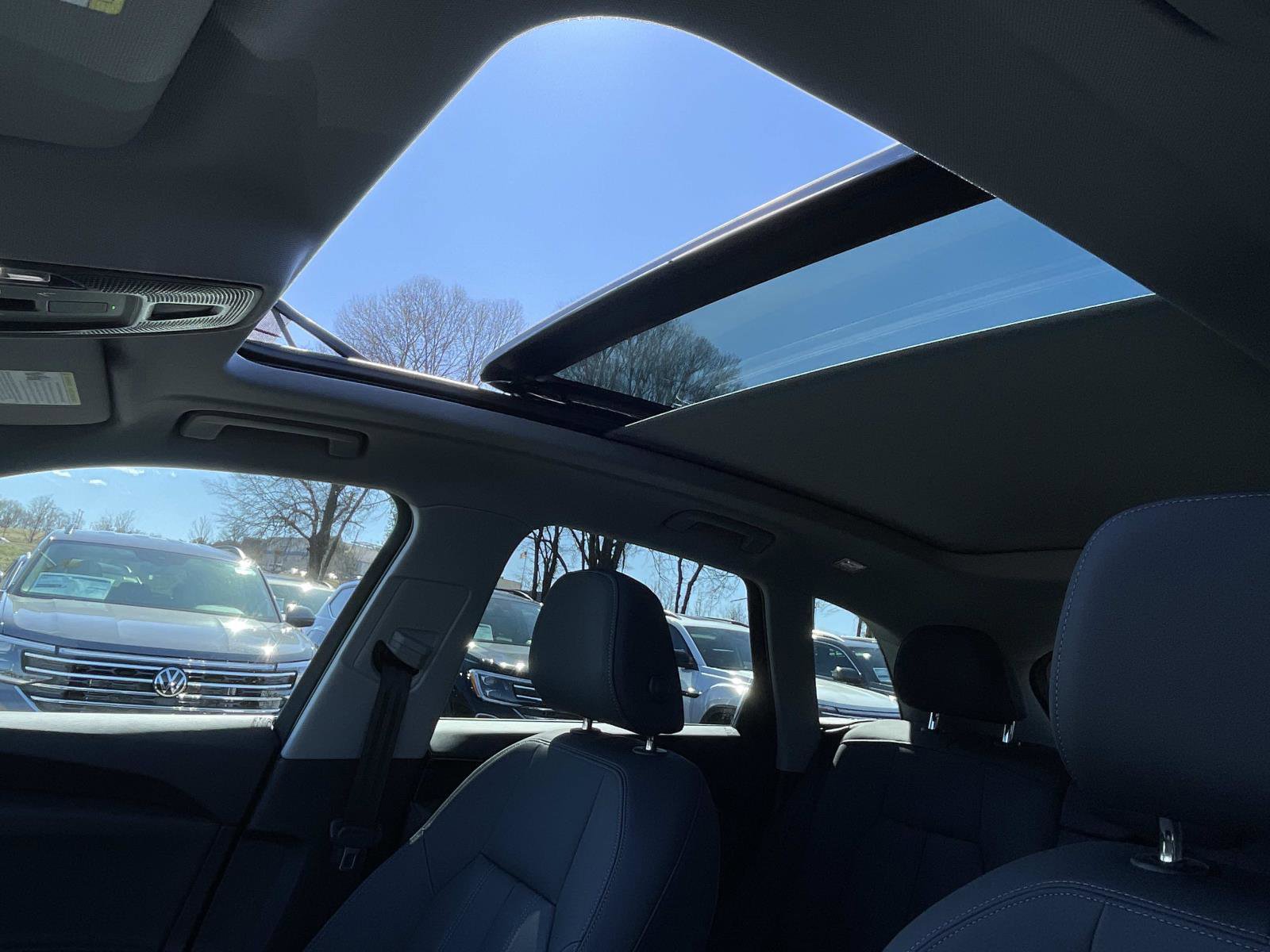 Used 2025 Audi Q5 Premium w/ Convenience Package image 21