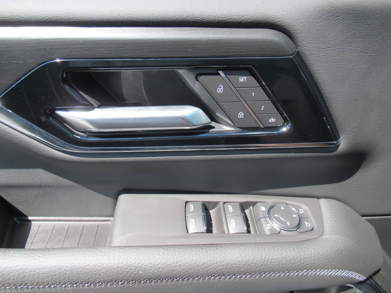 New 2026 GMC Yukon Denali w/ Sun & Power Step Package RWD image 22
