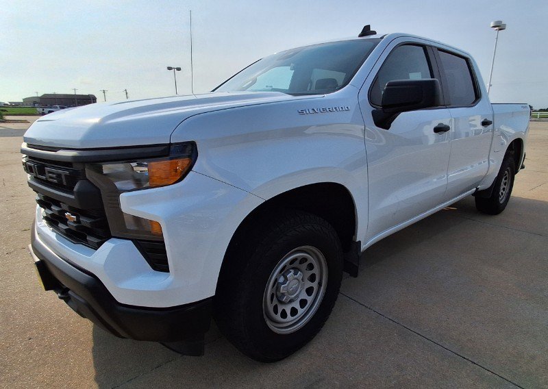 Used 2023 Chevrolet Silverado 1500 W/T w/ Trailering Package AWD/4WD image 4