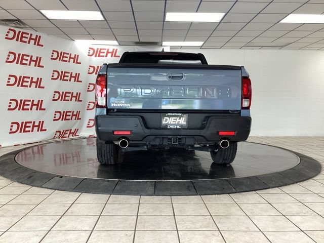 Used 2025 Honda Ridgeline Black Edition image 6