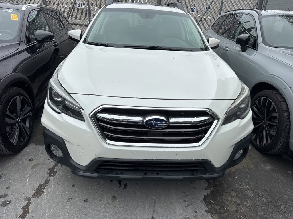 Used 2019 Subaru Outback 2.5i Limited AWD/4WD image 2