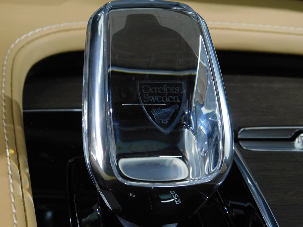 Used 2026 Volvo V90 B6 Cross Country Ultra image 71