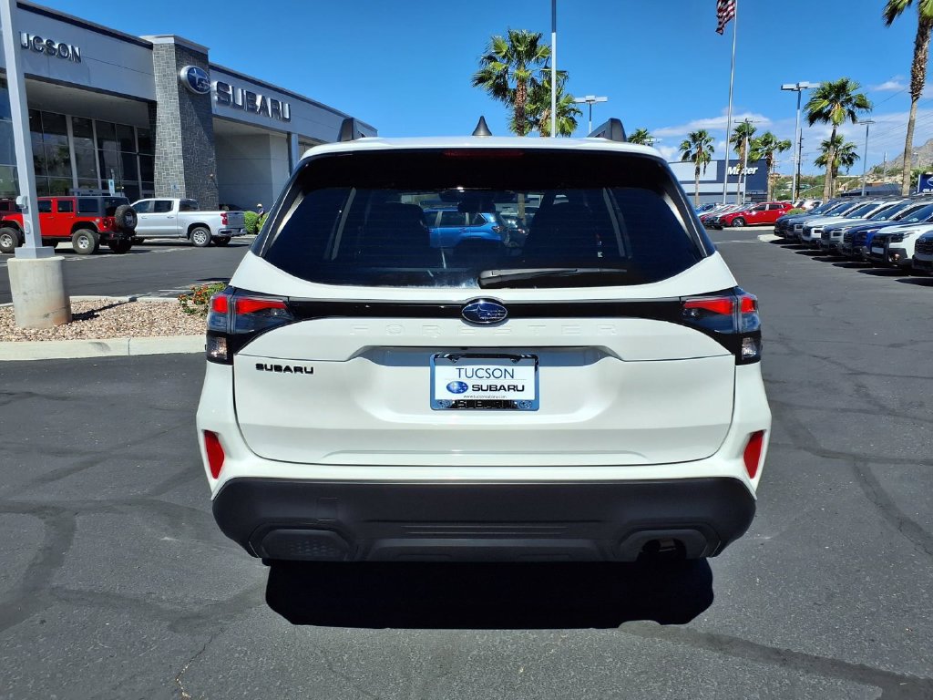 Used 2025 Subaru Forester Premium AWD/4WD image 11