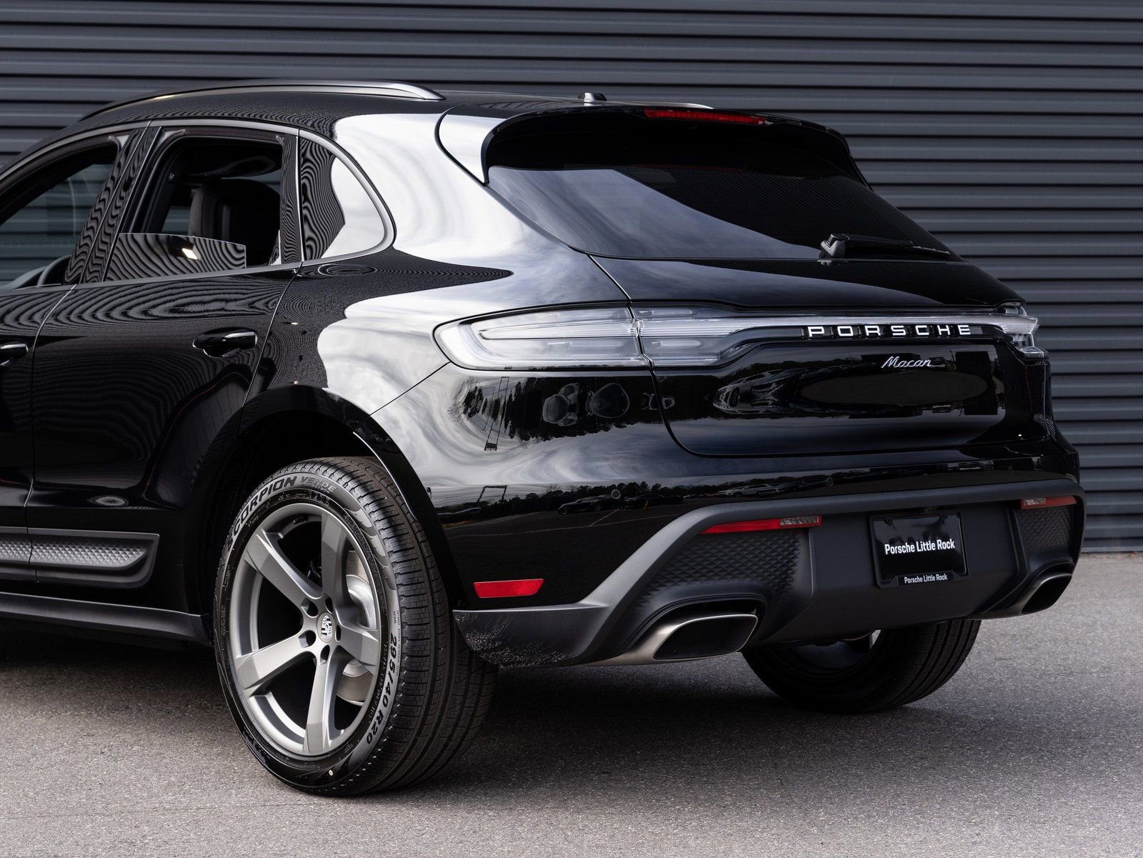 Certified 2026 Porsche Macan image 11