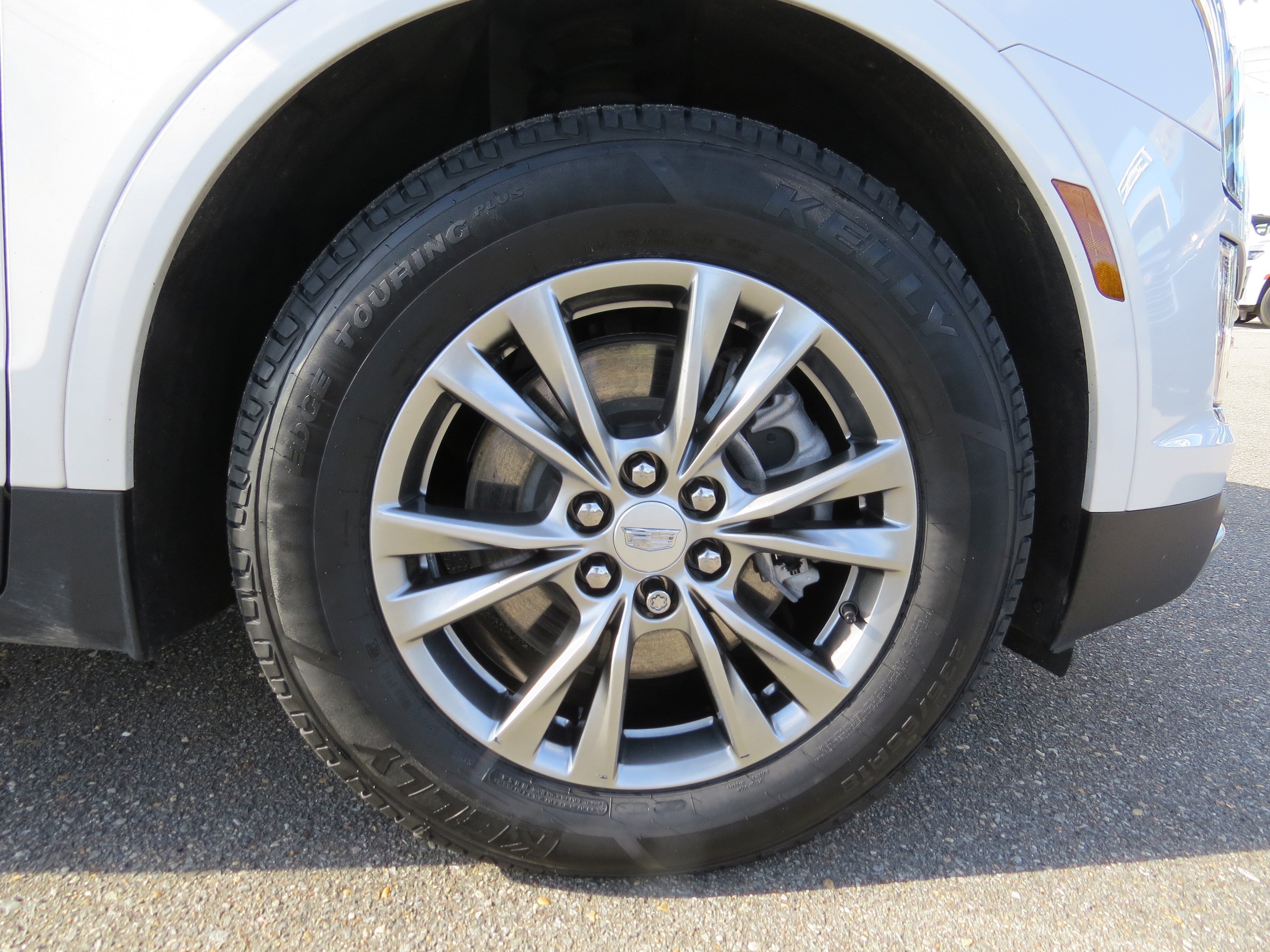 Certified 2023 Cadillac XT5 Premium Luxury w/ LPO, Floor Liner Package image 10