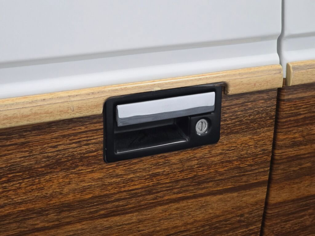 Used 1990 Dodge Grand Caravan LE image 25