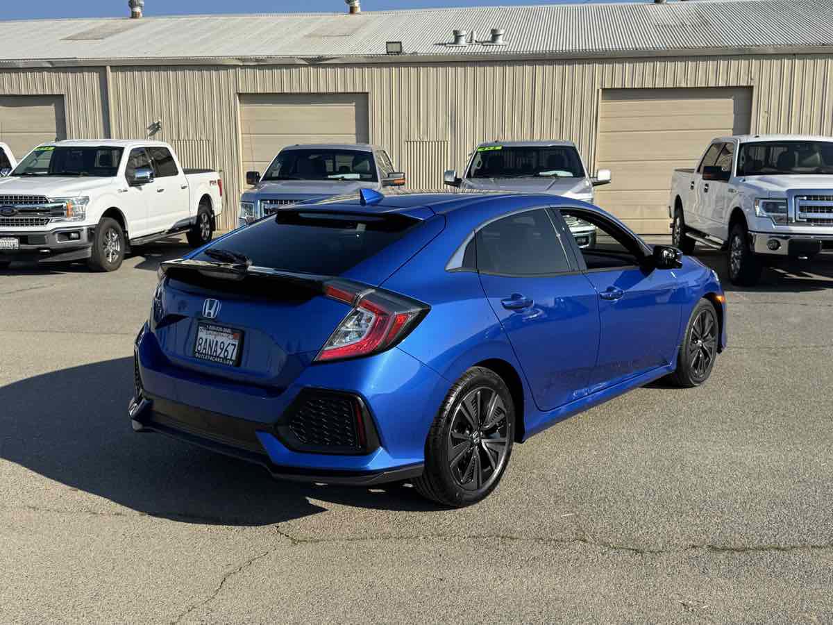 Used 2018 Honda Civic EX image 10