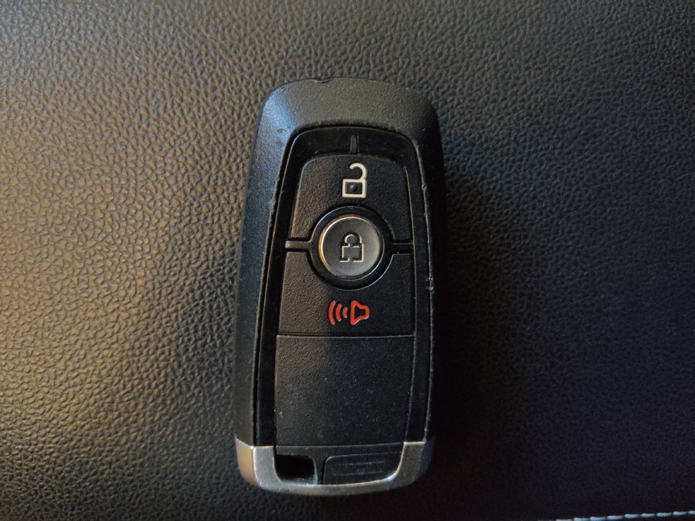 Used 2020 Ford Escape SE FWD image 32