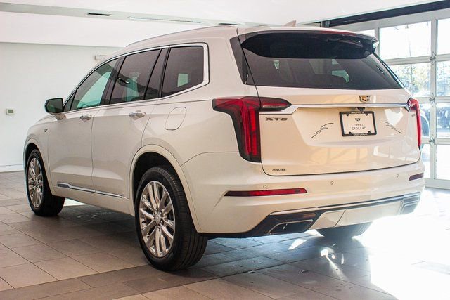 Used 2022 Cadillac XT6 Premium Luxury image 8