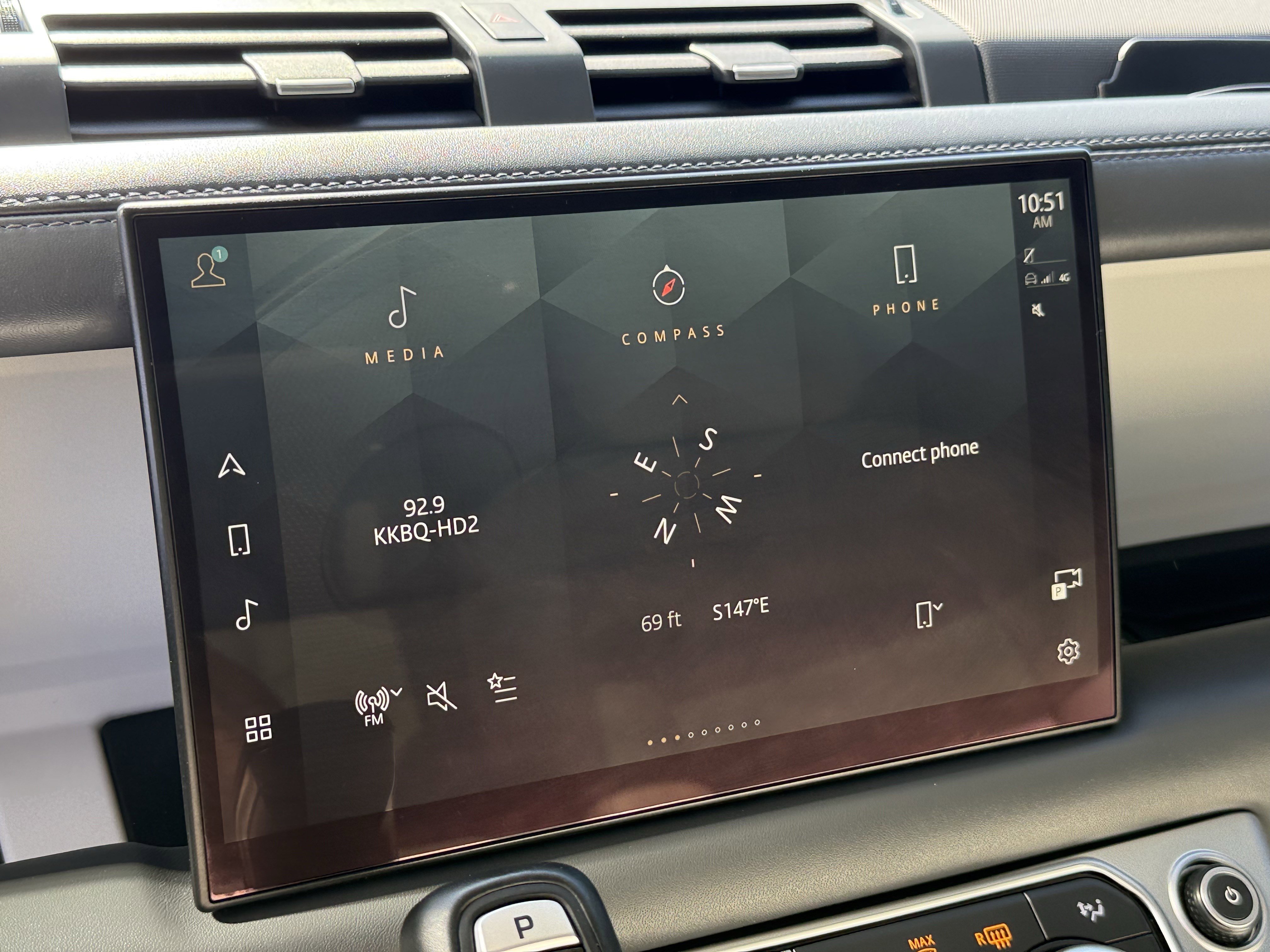 Used 2023 Land Rover Defender 130 First Edition image 20