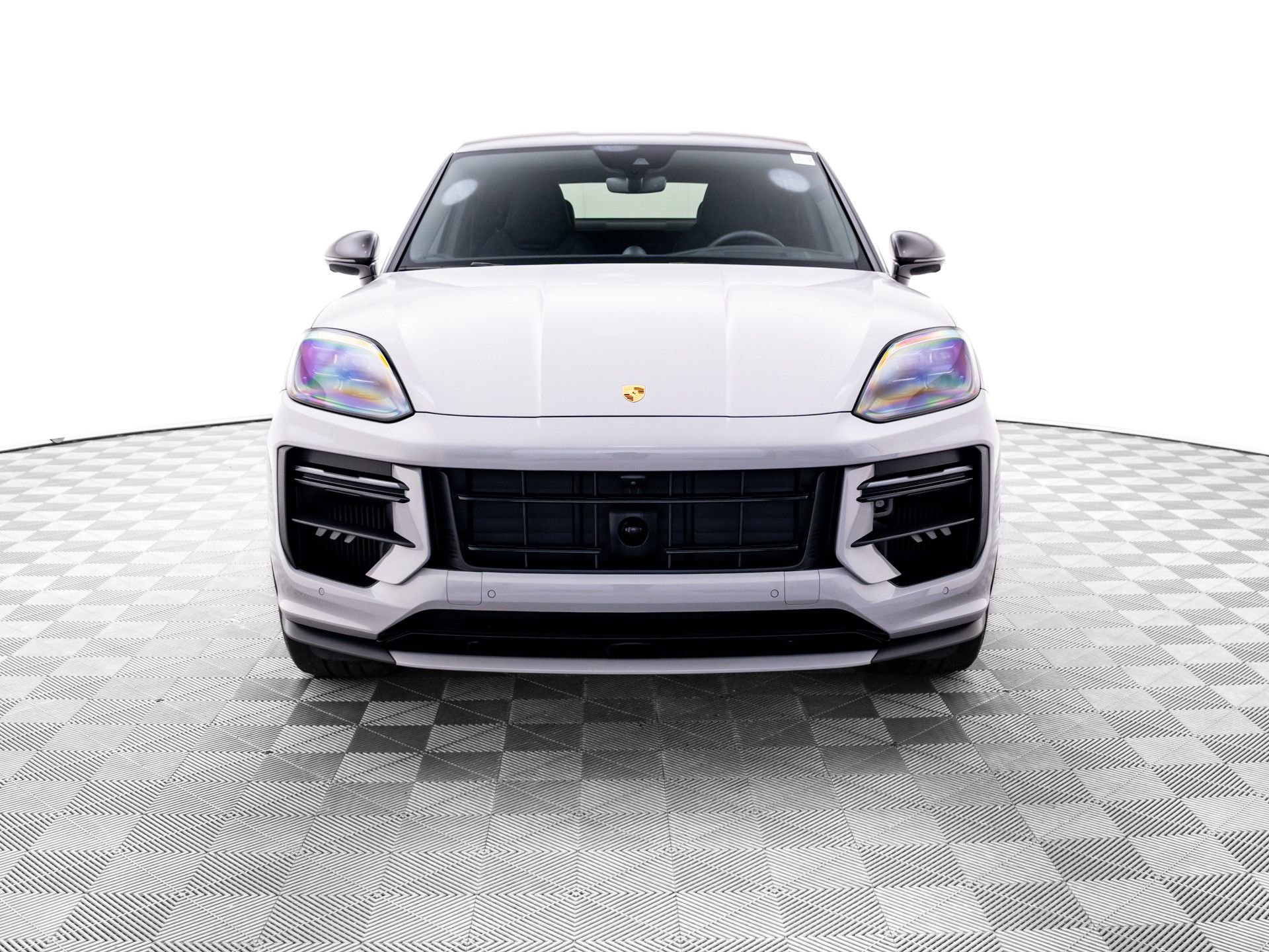 Certified 2025 Porsche Cayenne Turbo GT image 9