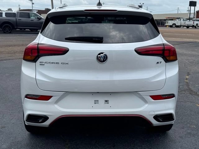 Used 2022 Buick Encore GX Select w/ Sport Touring Package AWD/4WD image 4