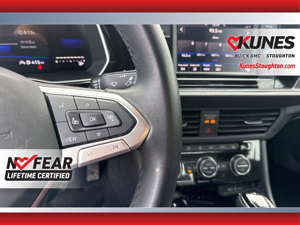 Used 2024 Volkswagen Jetta SE image 26