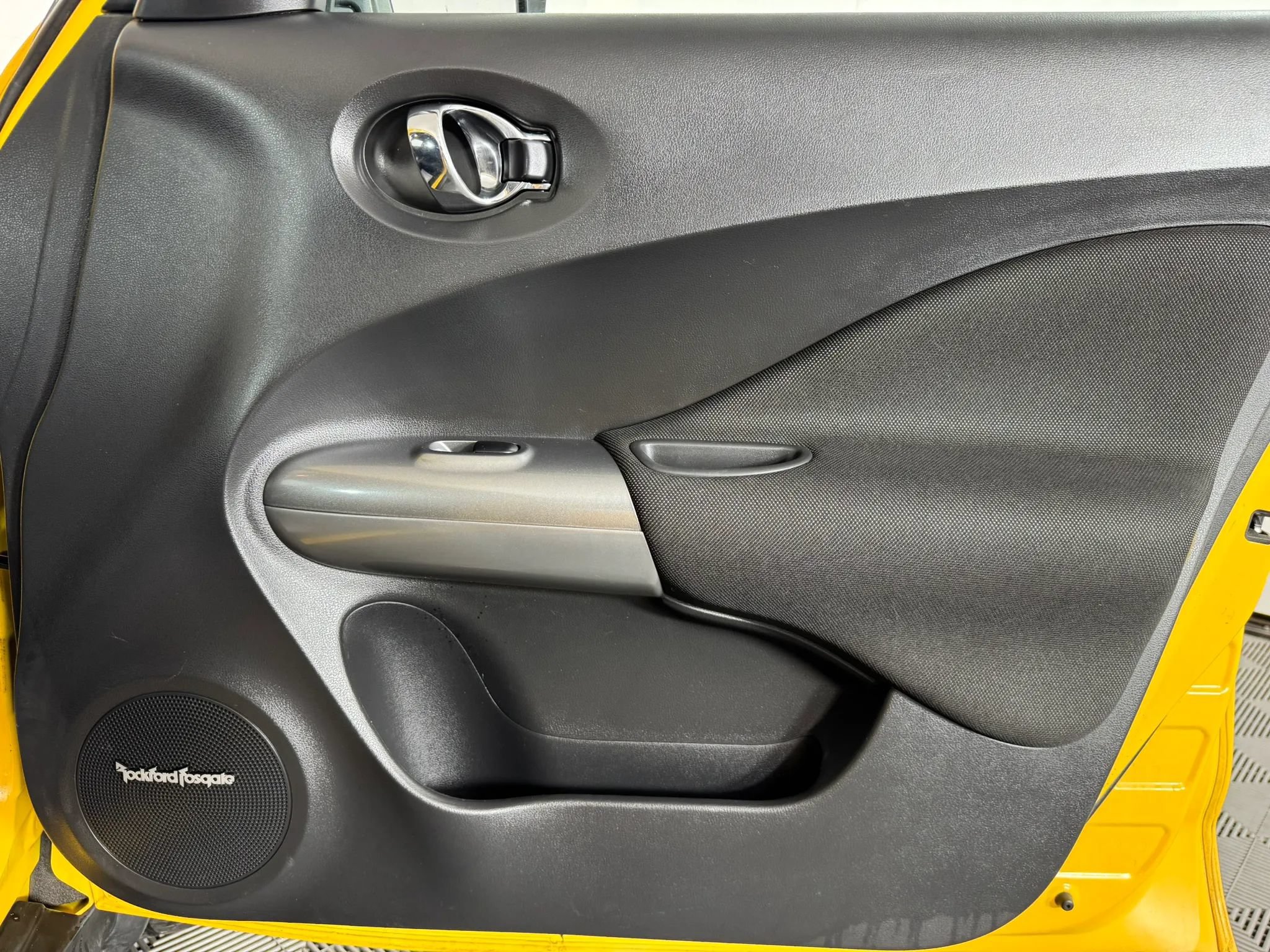 Used 2016 Nissan Juke SL FWD image 39
