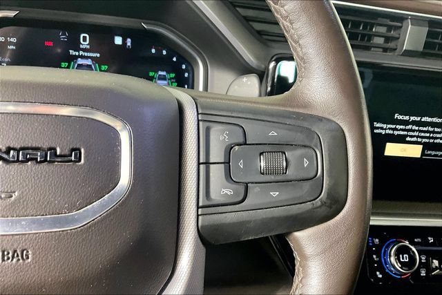 Used 2023 GMC Sierra 1500 Denali w/ Denali Reserve Package AWD/4WD image 12