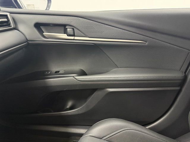 Used 2025 Toyota Camry XSE FWD image 25