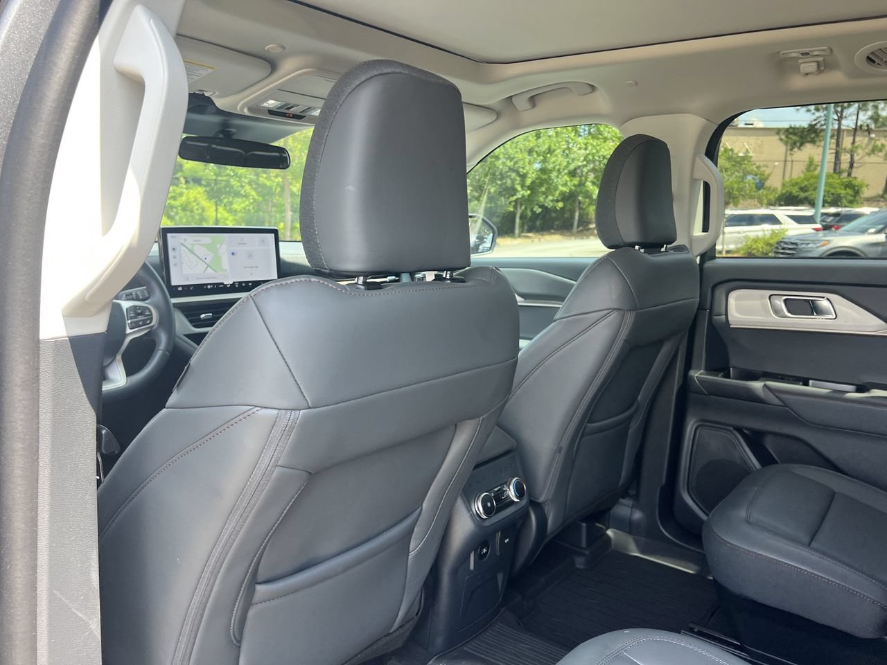 New 2026 Ford Explorer Active w/ Active Comfort Package AWD/4WD image 16