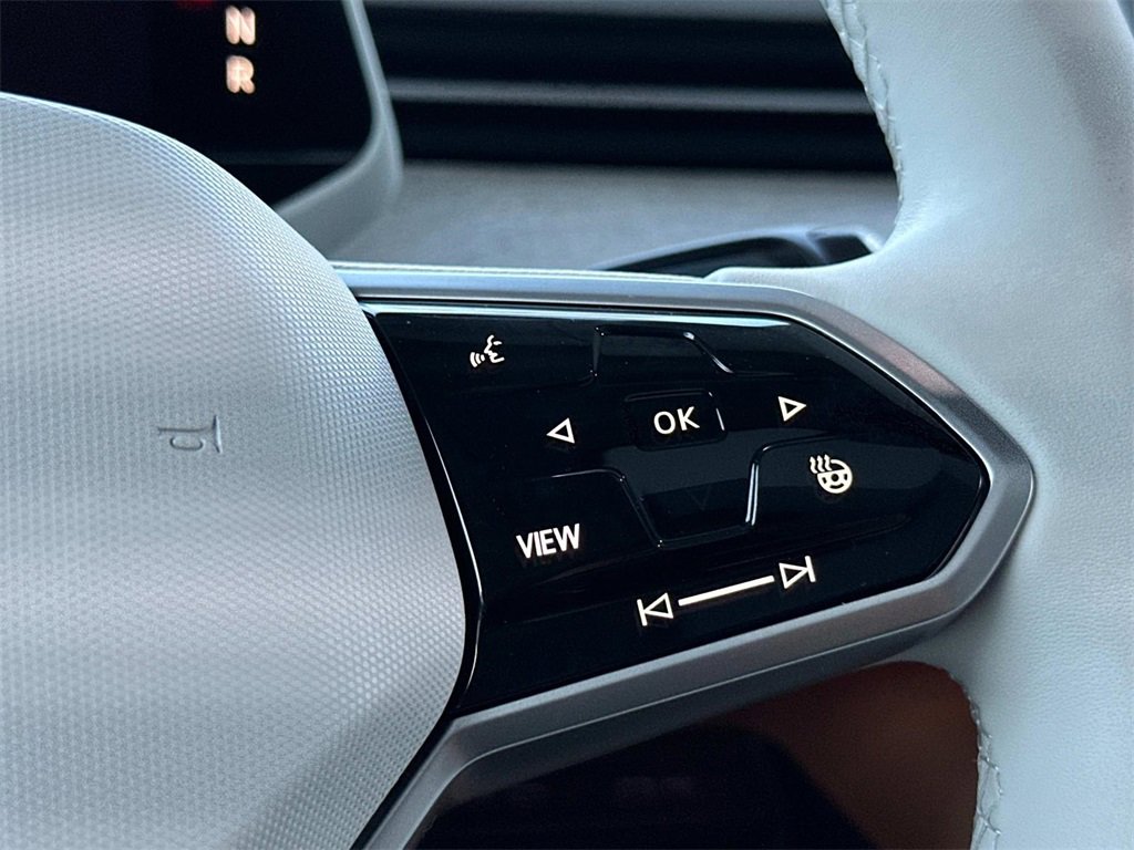 New 2025 Volkswagen ID. Buzz 1st Edition image 11