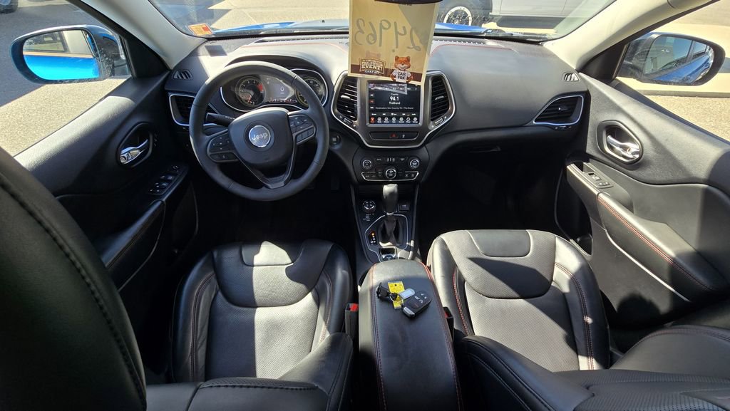 Used 2022 Jeep Cherokee Trailhawk w/ Premium Leather Package image 26