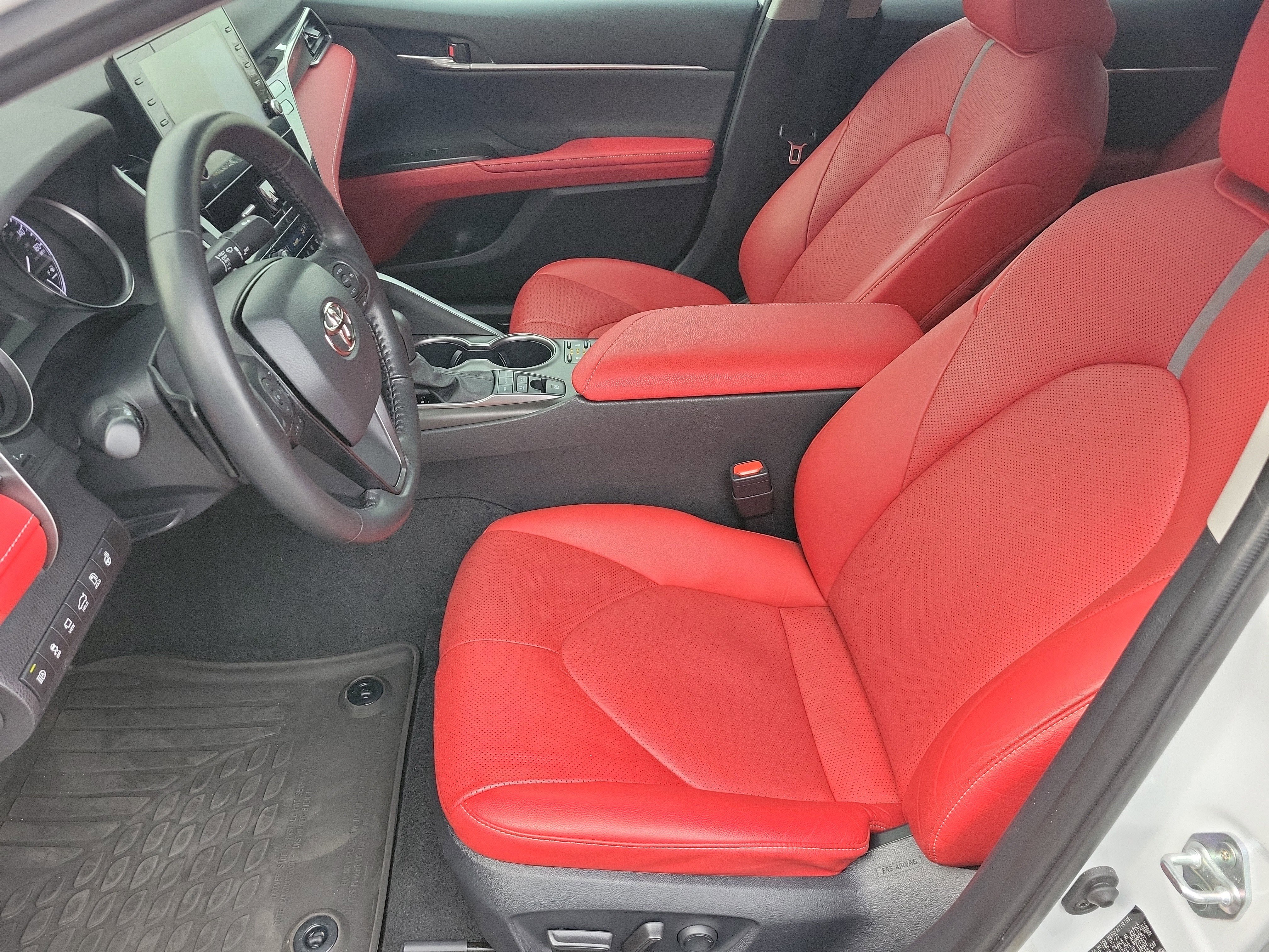 Used 2023 Toyota Camry XSE image 9