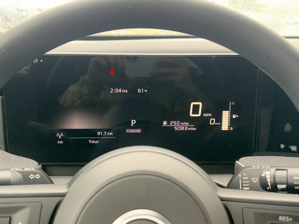 Used 2025 Nissan Kicks SV FWD image 14