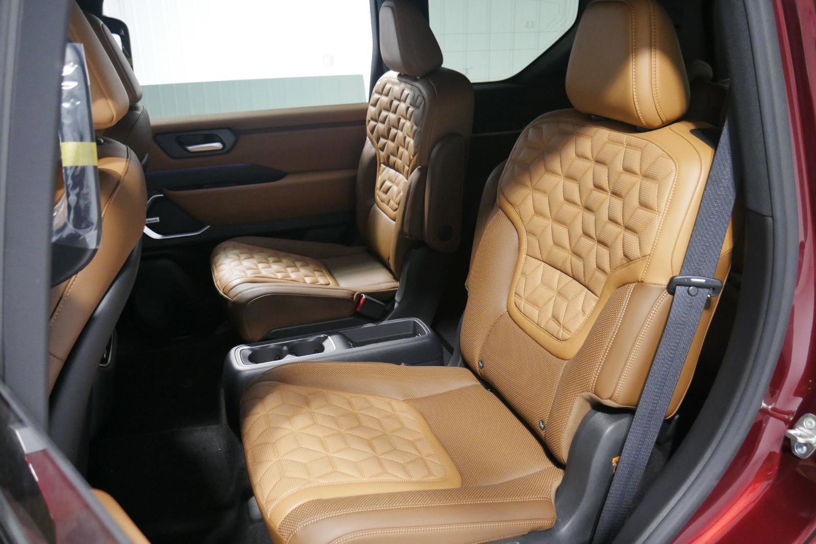 New 2026 Nissan Armada Platinum Reserve image 11