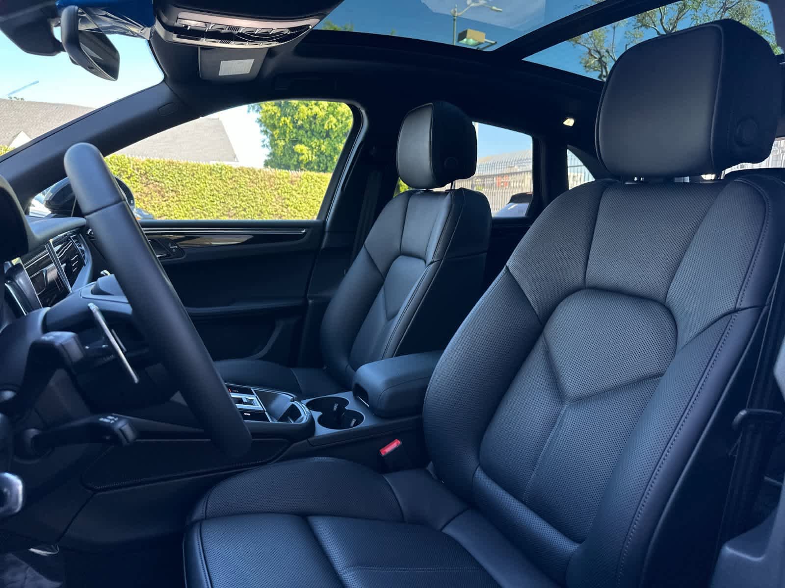 New 2026 Porsche Macan S AWD/4WD image 5