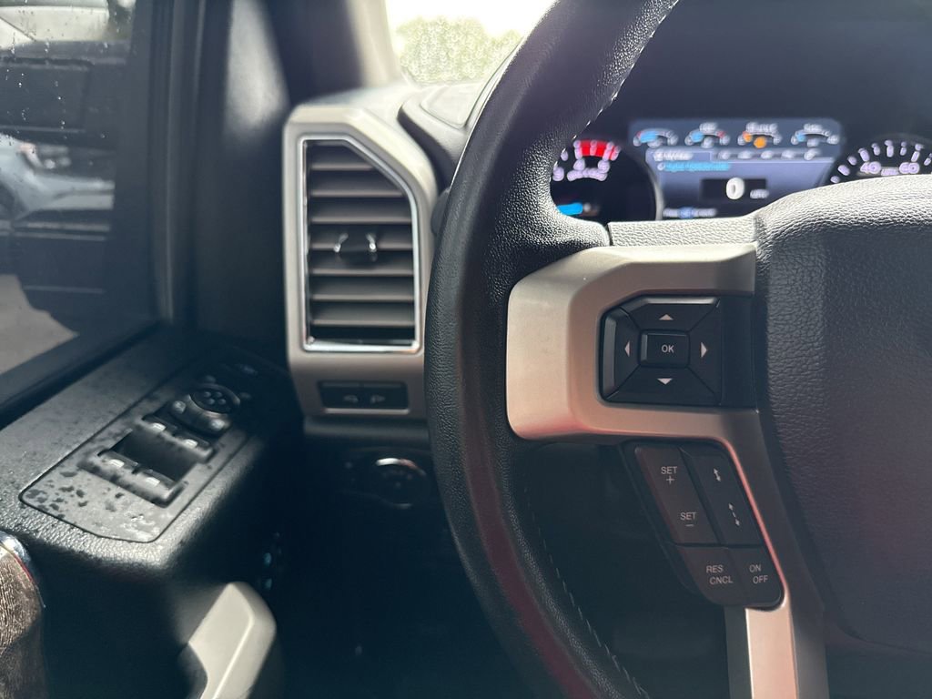Used 2017 Ford F250 Lariat w/ Lariat Ultimate Package AWD/4WD image 16