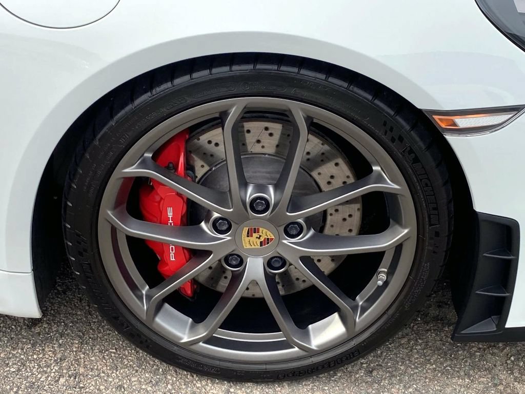 Used 2021 Porsche 718 Boxster Spyder RWD image 27