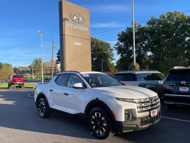 Used 2025 Hyundai Santa Cruz SEL AWD/4WD image 2