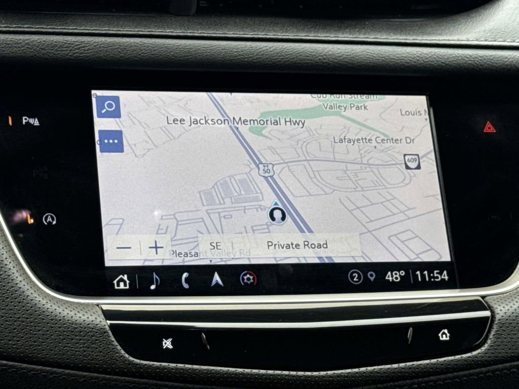 Certified 2024 Cadillac XT5 Premium Luxury AWD/4WD image 33