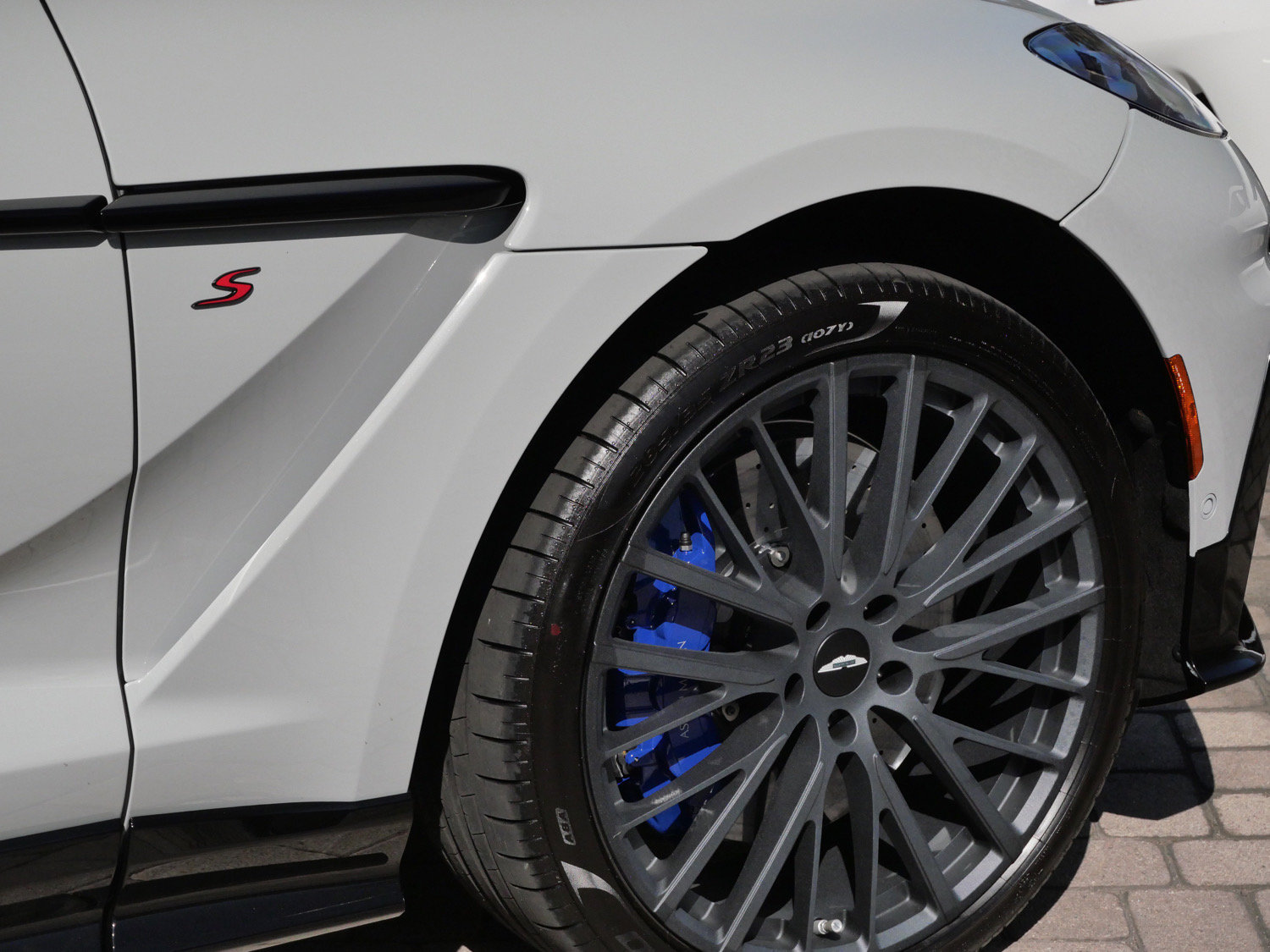 New 2026 Aston Martin DBX S AWD/4WD image 9