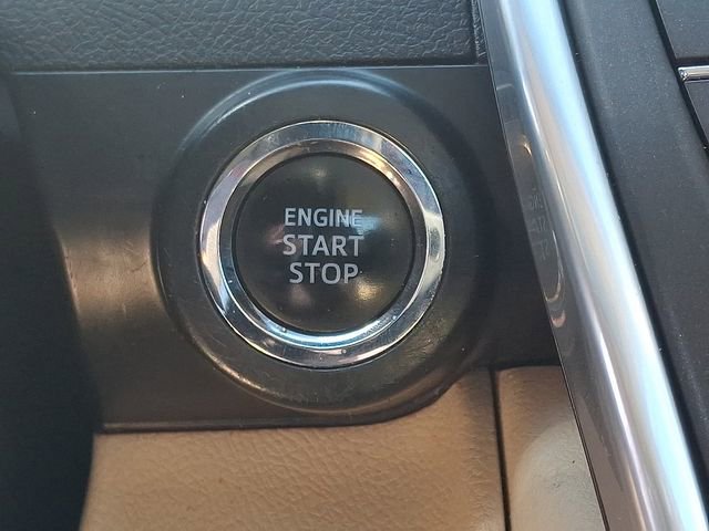 Used 2015 Toyota Camry XLE FWD image 24