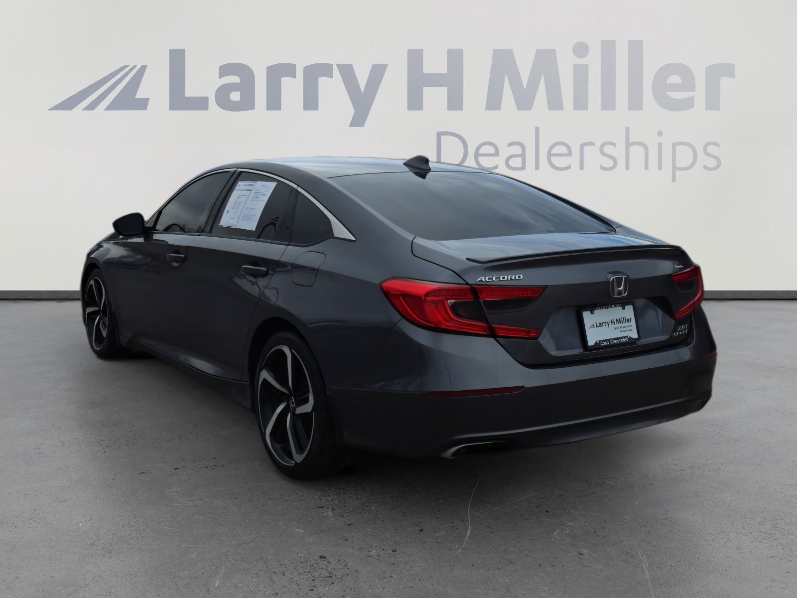 Used 2019 Honda Accord Sport image 3