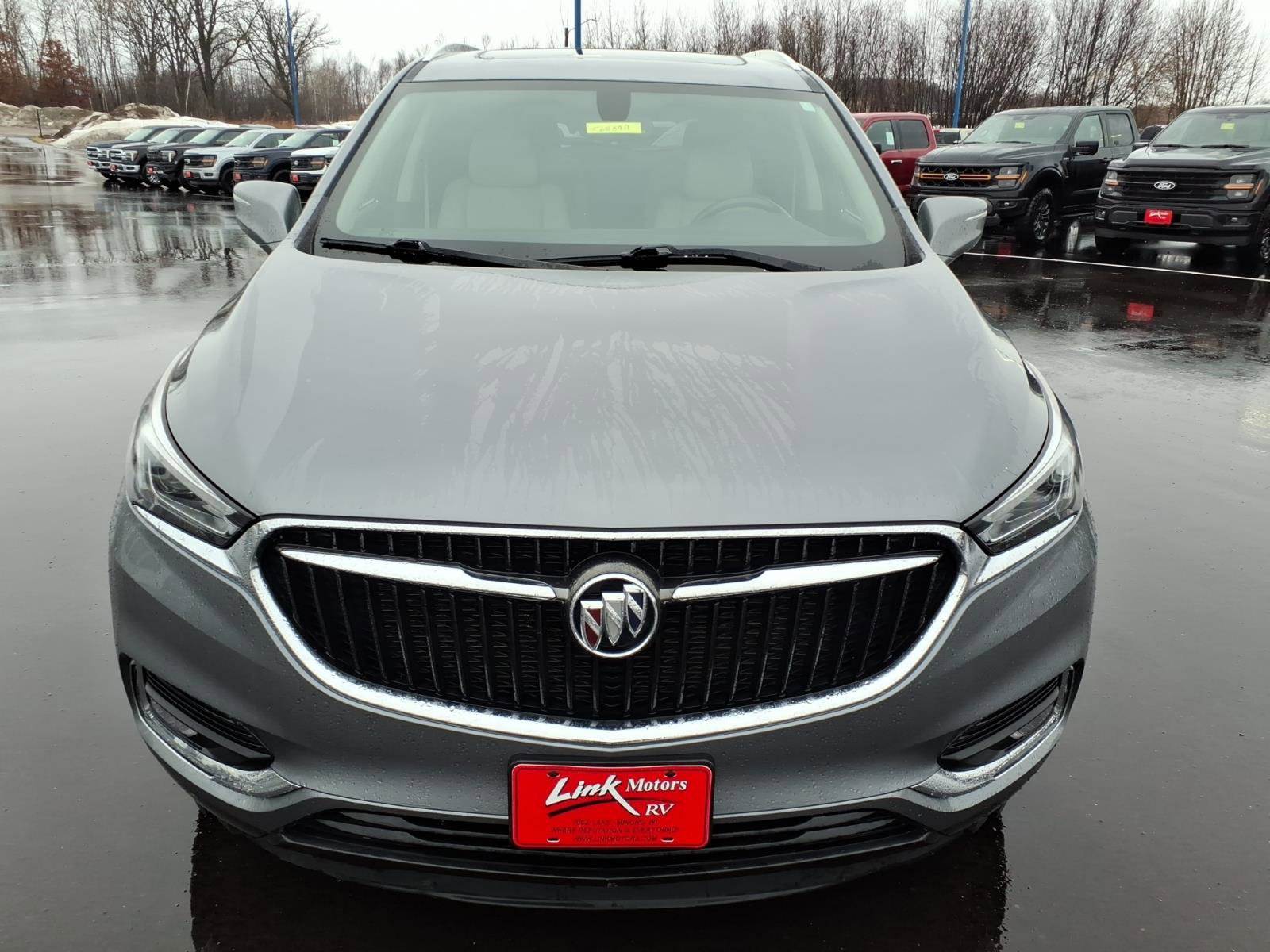 Used 2021 Buick Enclave Essence w/ Sound and Sites Package image 9