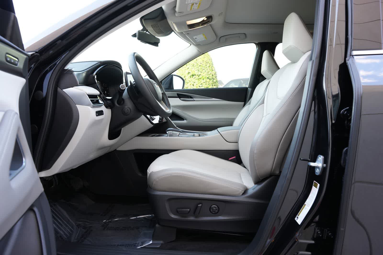 Certified 2026 INFINITI QX60 Luxe w/ Cargo Package image 17